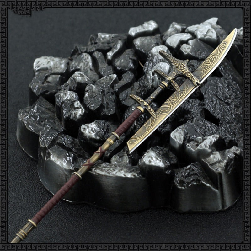 Nakorara  アサシンクリード 槍 ミニチュア 22㎝ キーホルダー キーチェーン グッズ アクセサリー インテリア装備品 ゲーム