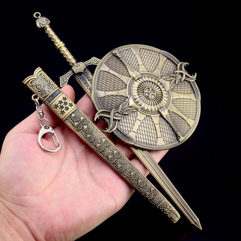 Nakorara　ミニチュア　エルデンリング　失地騎士の大剣　盾　2個セット　アクセサリー　武器モデル　ダイキャスト製　おもちゃ　卓上装備品　愛刀
