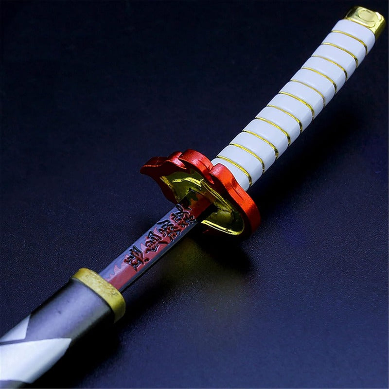 Nakorara　鬼滅の刃　日輪刀ミニ刀剣 26cm ヒノカミ神楽 日輪刀 ナイフ 刀掛台送り おもちゃ インテリア装備品 コスプレ 日本刀 装備品 クリスマスプレゼント ハロウィン 舞台化 飾り