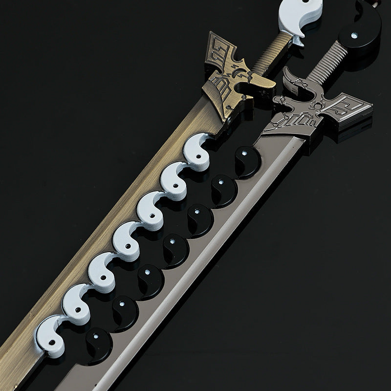 Nakorara 金太極八卦剣　22cm　ミニチュア　武器モデル　 ｜開運,風水,グッズ・玩具,中国,中華街,レトロ,雑貨,ノスタルジック,昭和,シューズ,お土産,ギフト,プレゼント　